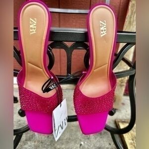 ZARA Sparkly Vinyl Sandals 2840/810